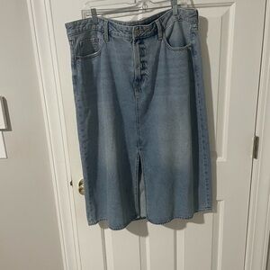 Old navy 18 Jean skirt front slit